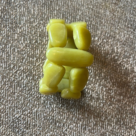 Stretchable serpentine bracelet . - Picture 2 of 6